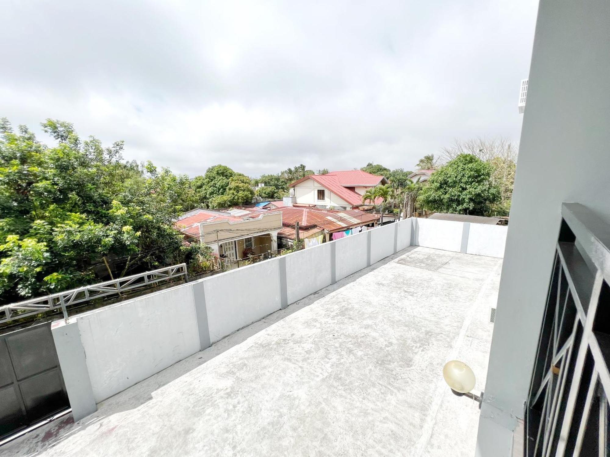 Verra Inn Tagaytay City Exterior foto