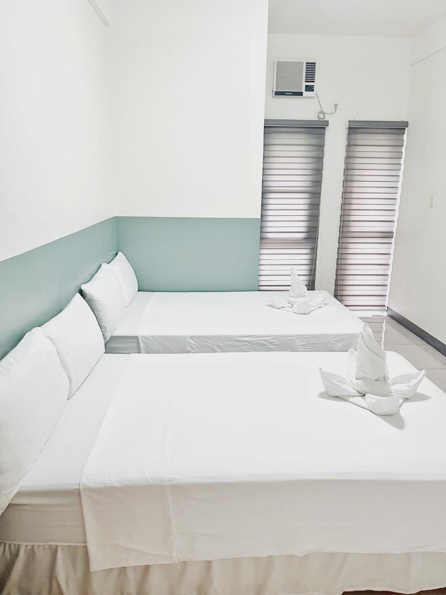 Verra Inn Tagaytay City Exterior foto
